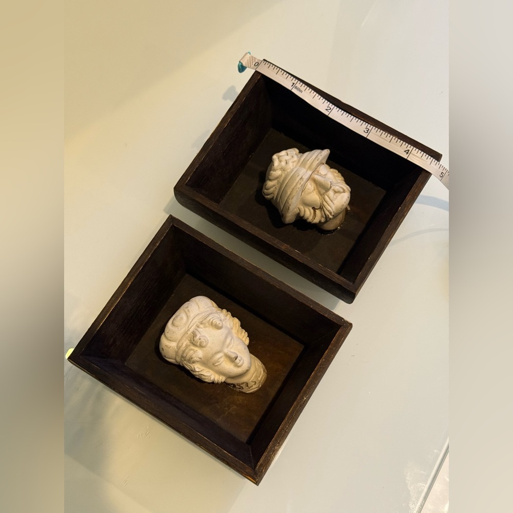 2 Vintage Head Replicates from Wawel Castle Coffered Ceiling of the Envoys' Hall - Picture 8 of 8